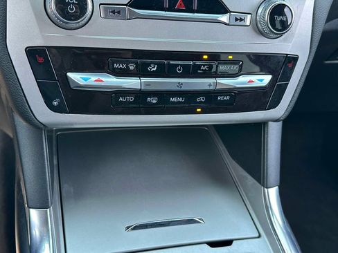 Certified 2022 Ford Explorer XLT w/ Equipment Group 202A AWD/4WD image 20
