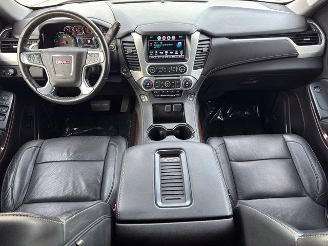 Used 2017 GMC Yukon SLT AWD/4WD image 13