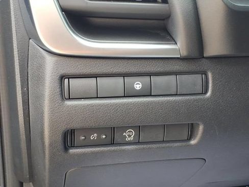 Certified 2023 Nissan Rogue SV AWD/4WD image 20