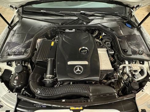 Used 2018 Mercedes-Benz C 300 4MATIC Sedan image 33