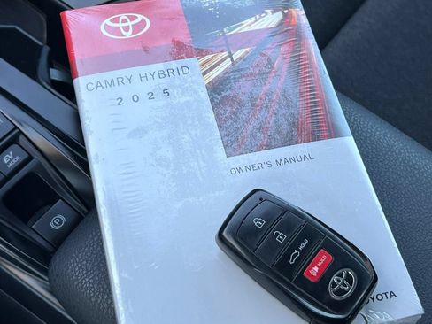 Used 2025 Toyota Camry LE FWD image 12