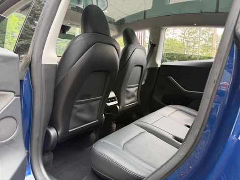 Used 2024 Tesla Model Y Long Range image 30