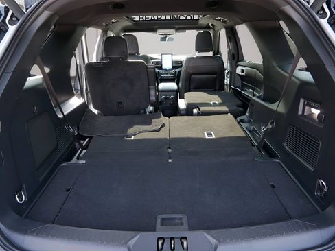 Used 2023 Ford Explorer ST w/ Equipment Group 401A AWD/4WD image 12
