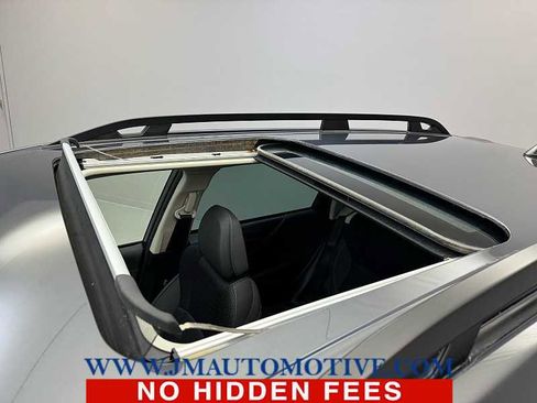 Used 2023 Subaru Forester Premium image 11