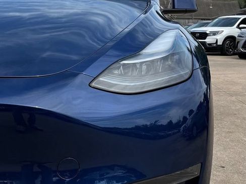 Used 2025 Tesla Model Y Long Range RWD image 13