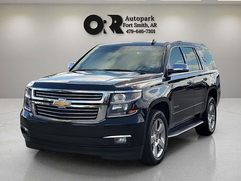 Used 2020 Chevrolet Tahoe Premier RWD image 2