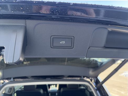 New 2026 Volkswagen Atlas Peak Edition image 19