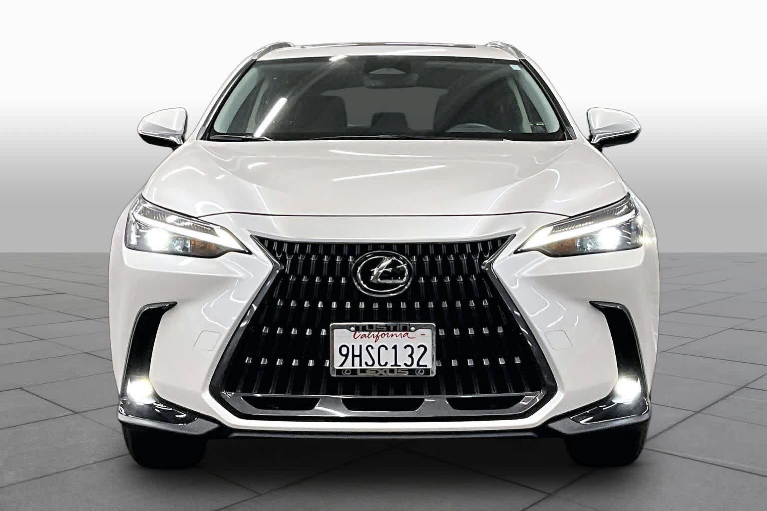Used 2024 Lexus NX 250 FWD image 3