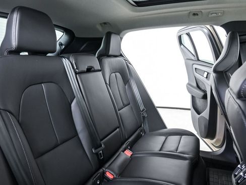 Used 2026 Volvo XC40 B4 Plus w/ Protection Package Premier FWD image 23