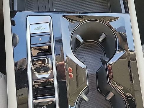 New 2026 Volkswagen Atlas SEL image 8