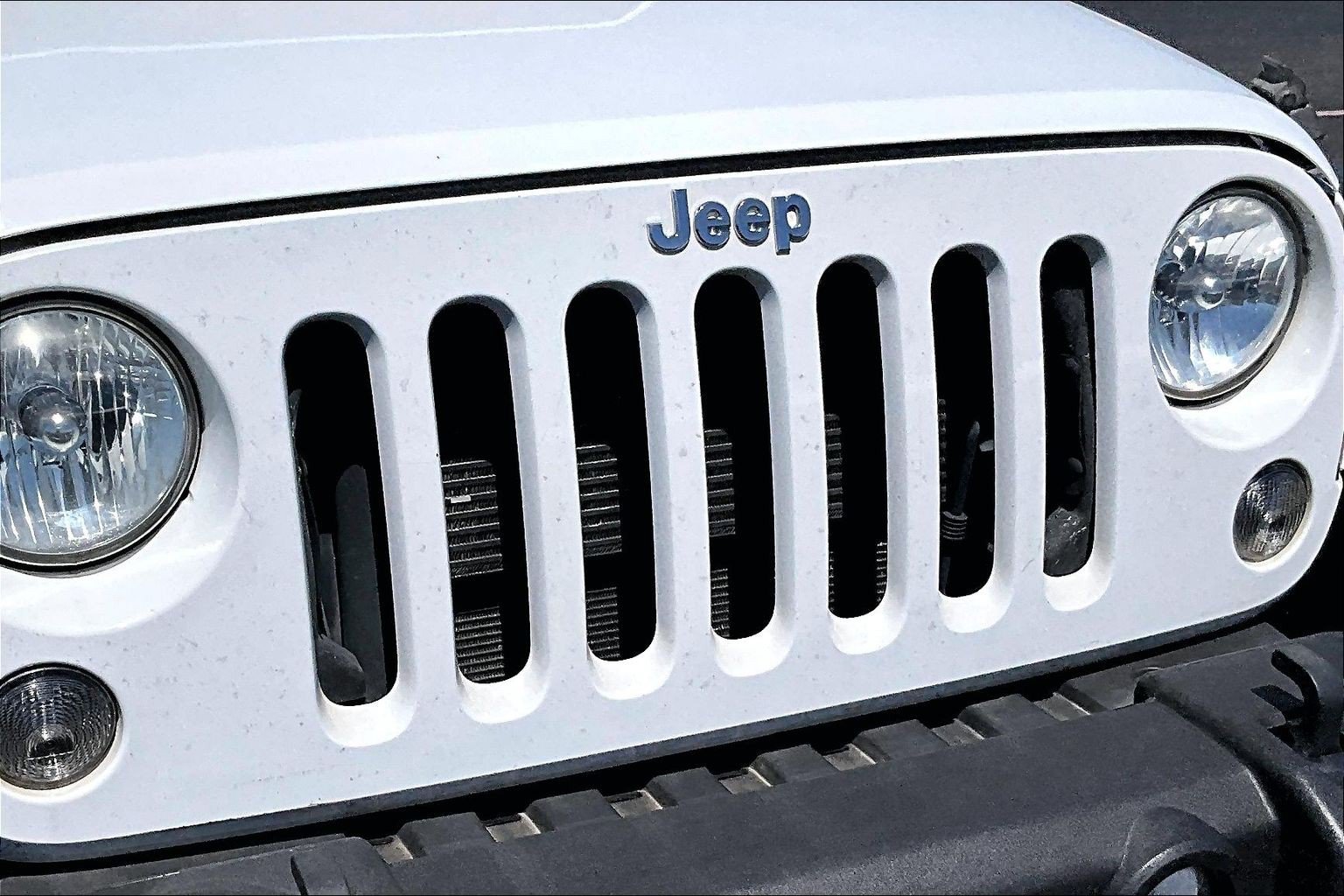 Used 2018 Jeep Wrangler Unlimited Sport S AWD/4WD image 26