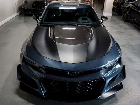 Used 2021 Chevrolet Camaro ZL1 image 76