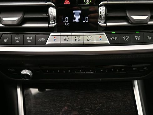 Used 2022 BMW 330i xDrive Sedan w/ Premium Package AWD/4WD image 18