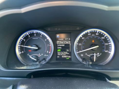 Certified 2019 Toyota Highlander XLE w/ Carpet Mat Package (TMS) image 31