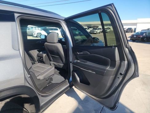 New 2026 Chevrolet Traverse LT w/ Midnight/Sport Edition image 26