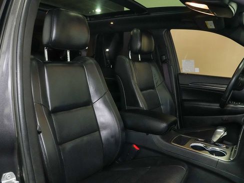 Used 2018 Jeep Grand Cherokee Limited w/ Luxury Group II RWD image 25