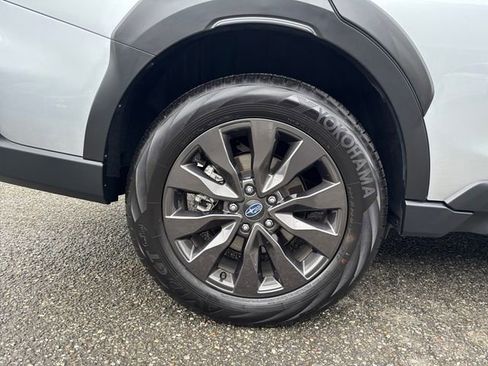 Certified 2025 Subaru Outback Onyx Edition AWD/4WD image 28