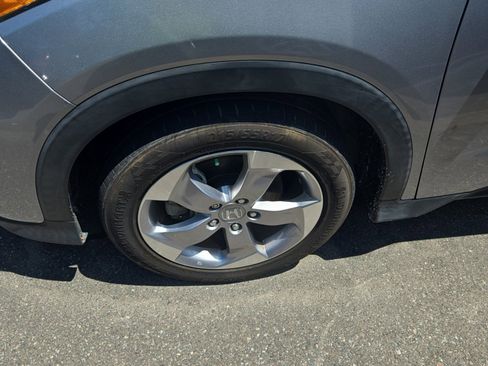 Used 2022 Honda HR-V LX image 8
