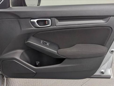 Used 2023 Honda Civic Sport image 22
