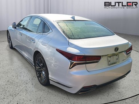 Used 2019 Lexus LS 500 w/ Interior Upgrade Package RWD image 10