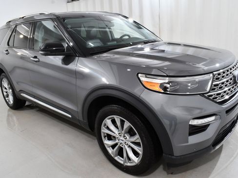 Used 2023 Ford Explorer Limited w/ Equipment Group 301A image 5