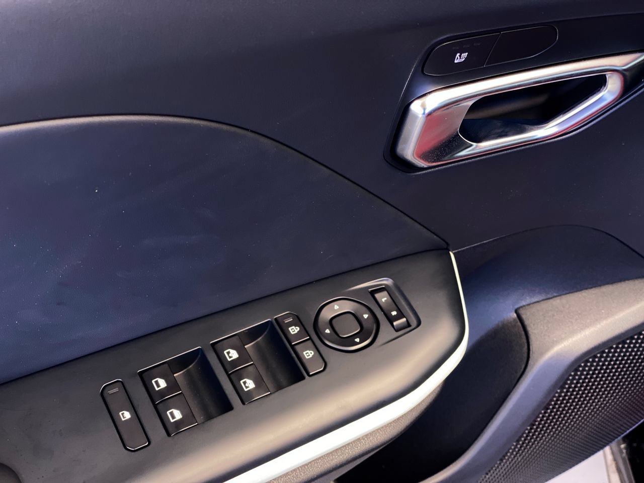 New 2026 Kia K4 EX FWD image 18