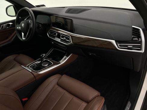 Certified 2022 BMW X5 xDrive40i w/ Luxury Seating Package image 13