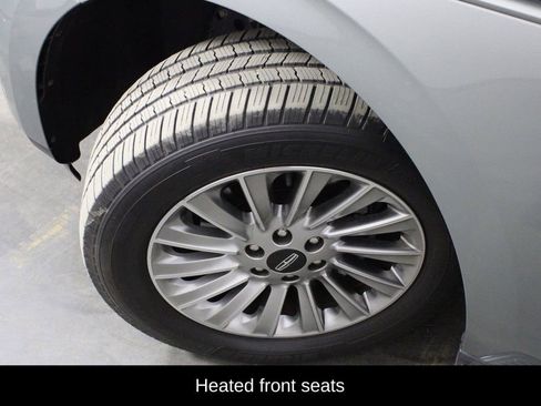 Used 2019 Lincoln Navigator Premiere AWD/4WD image 40