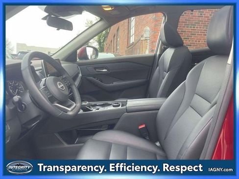 Used 2023 Nissan Rogue SV w/ SV Premium B Package AWD/4WD image 15