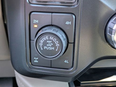 New 2026 Ford F250 Platinum w/ Platinum Plus Package image 28