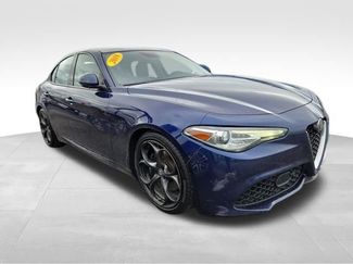 Used 2018 Alfa Romeo Giulia Ti Sport w/ Quick Order Package 22U Sport 360° Tour