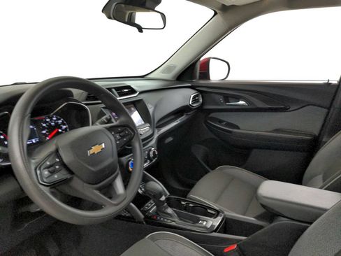 Used 2021 Chevrolet TrailBlazer LT AWD/4WD image 15