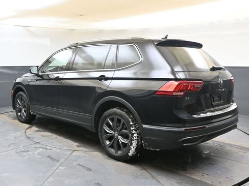 Certified 2023 Volkswagen Tiguan SE image 3