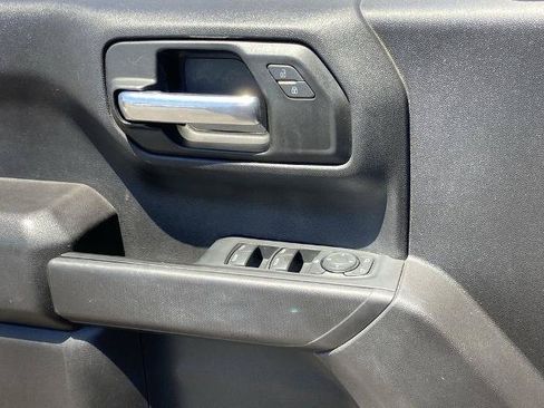 Used 2022 Chevrolet Silverado 1500 Custom w/ Safety Confidence Package RWD image 17