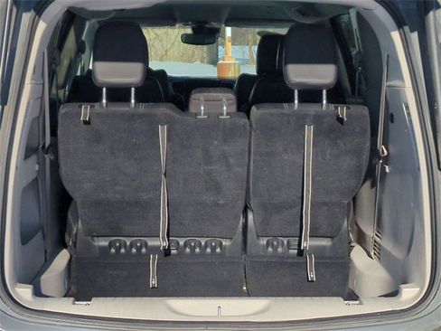 Used 2022 Chrysler Pacifica Touring-L image 23