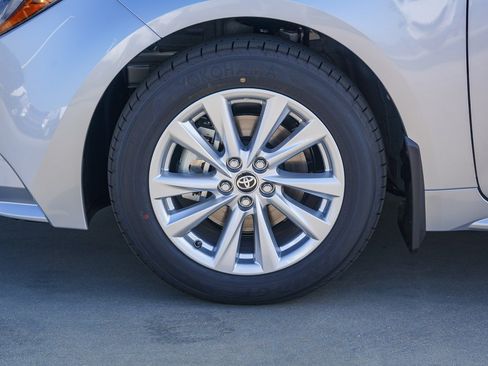 New 2026 Toyota Corolla LE FWD image 5