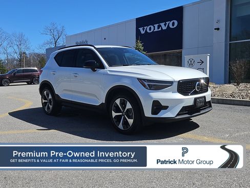Used 2026 Volvo XC40 B5 Plus w/ Protection Package Premier AWD/4WD image 1