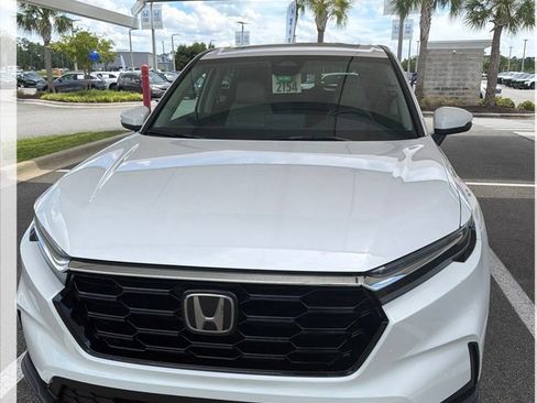 Used 2024 Honda CR-V EX image 6