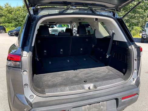 Used 2022 Nissan Pathfinder SV AWD/4WD image 37