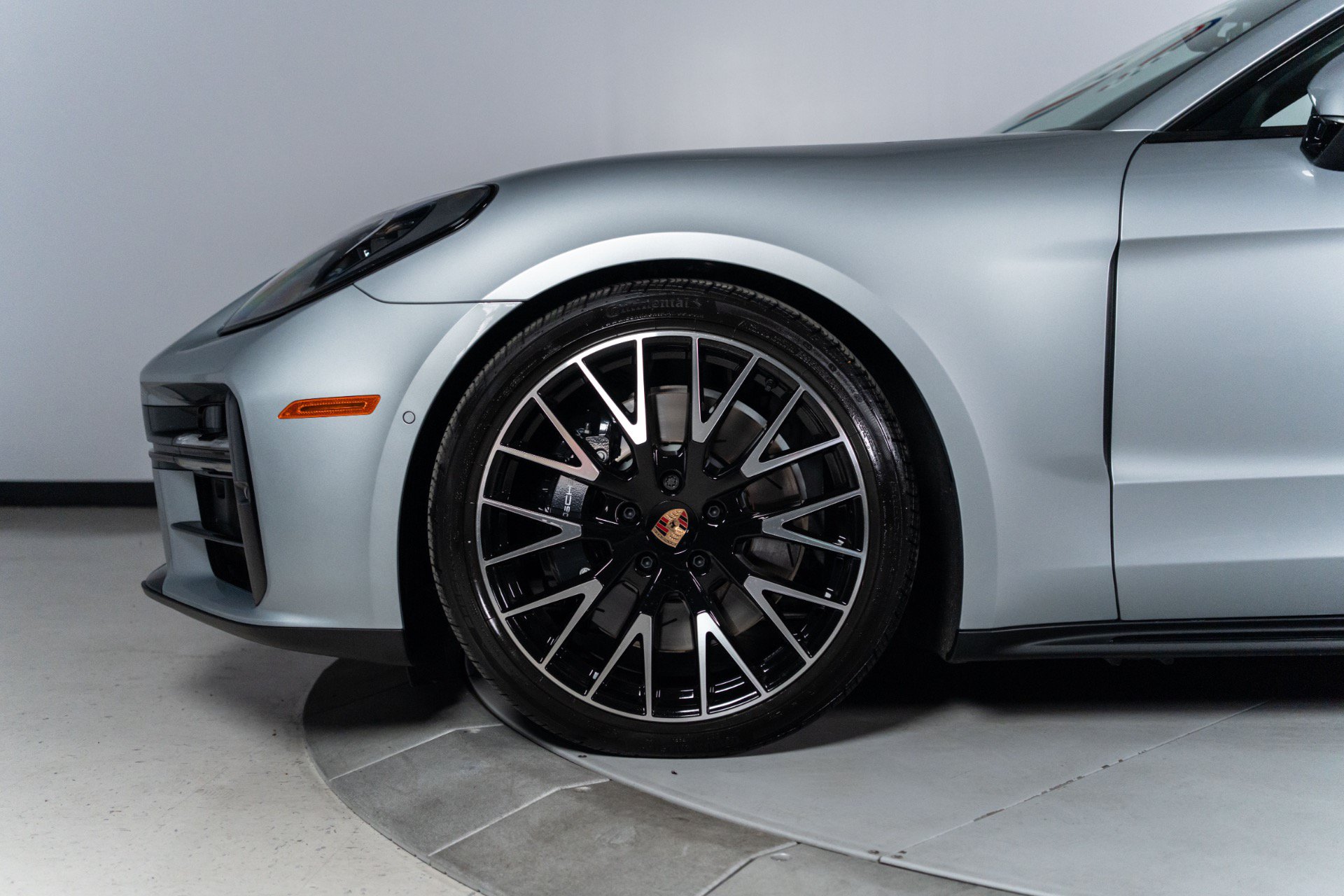 Used 2026 Porsche Panamera GTS AWD/4WD image 95