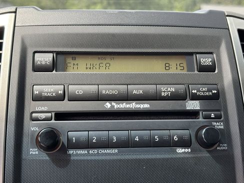 Used 2011 Nissan Frontier SL AWD/4WD image 24