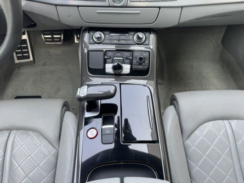 Used 2017 Audi S8 Plus AWD/4WD image 35