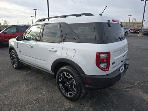 Used 2023 Ford Bronco Sport Outer Banks image 3