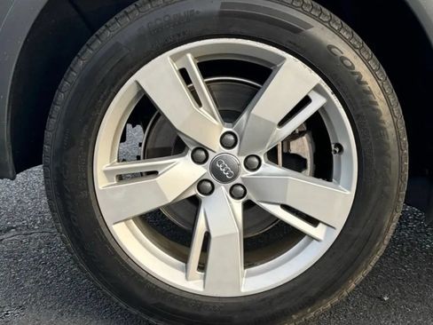 Used 2018 Audi Q5 2.0T Premium Plus w/ Premium Plus Package AWD/4WD image 10