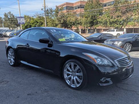 Used 2013 INFINITI G37 Convertible w/ Premium Pkg RWD image 5