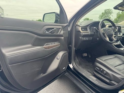 Used 2022 GMC Acadia Denali w/ Black Diamond Edition FWD image 18