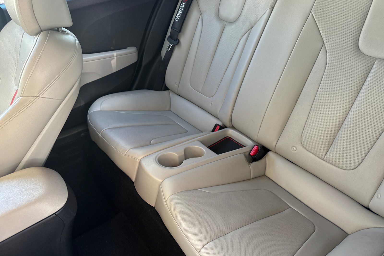 Used 2019 Hyundai Veloster Turbo Ultimate FWD image 12