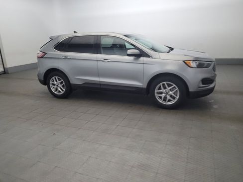 Used 2024 Ford Edge SEL image 11