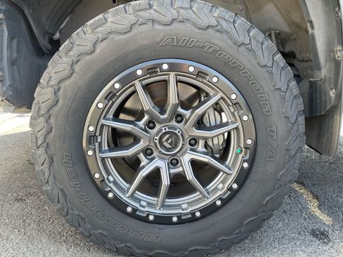 Used 2021 Toyota Tundra SR5 AWD/4WD image 14