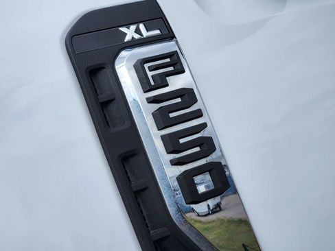 Used 2024 Ford F250 XL image 13